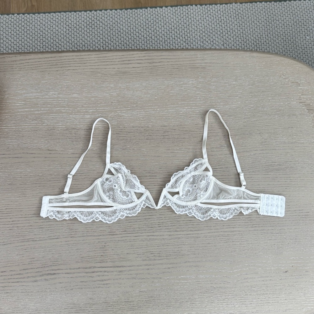Thistle and Spire Kane Cutout Lace Unlined Bra Ivory